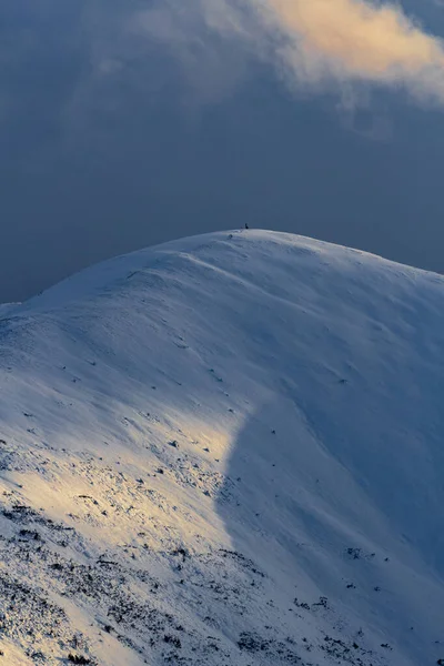 Puesta Sol Sobre Las Montañas Tatra Invierno —  Fotos de Stock
