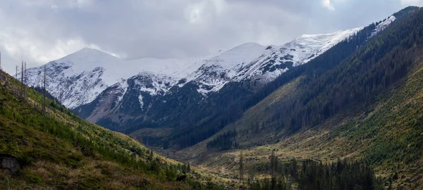 Sen Höst Och Början Vintern Tatrabergen Rakon Och Wolowiec Bergen — Stockfoto