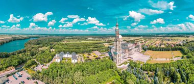 Lichen köyündeki Meryem Ana 'nın Sığınağı ve Bazilikası.