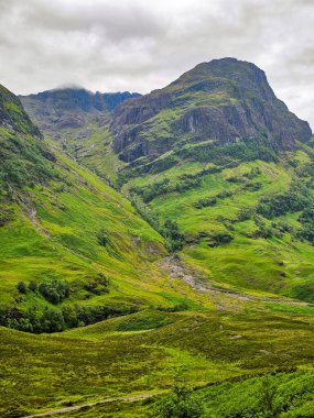 Ağaç Kardeşleri Dağları - Glen Coe Vadisi - İskoçya