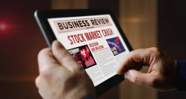 Аварія Фондовому Ринку Рецесія Бізнес Криза Щоденного Читання Газет Екрані — стокове фото