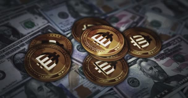 Dai Eth Stablecoin Kryptowährung Goldmünze Über Dollar Banknoten Kryptowährung Mit — Stockvideo