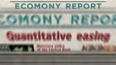 Enflasyon krizinin azaltılması ve günlük para politikası gazete baskısı. Soyut konsept retro başlıklar 3d kusursuz döngülenmiş.