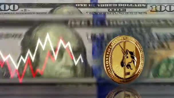 Uniswap Uni Kryptowaluta Złota Moneta Ponad 100 Dolarów Banknotów Liczenie — Wideo stockowe