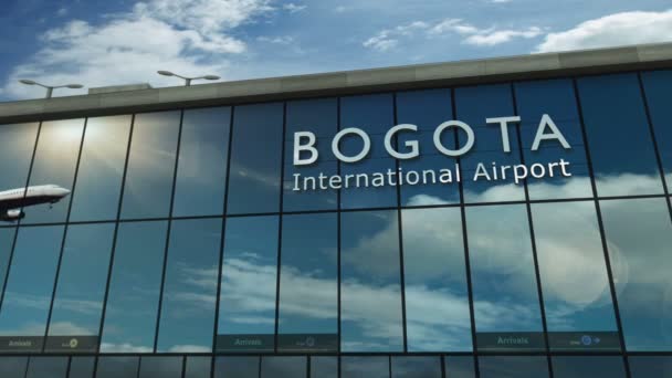 Літак Приземлився Боготі Колумбія Прибуття Місто Скляним Терміналом Аеропорту Відображенням — стокове відео