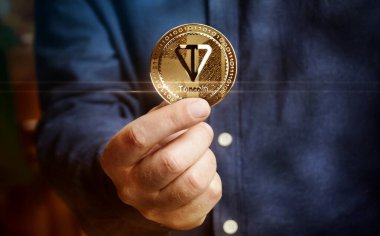 Toncoin TON kripto altın sikke elde soyut kavram