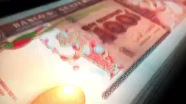 Guatemala parası quetzal para sayımı. GTQ banknotları. Hızlı para sayım makro döngüsü. İş, finans ve ekonomi. Döngüsüz ve pürüzsüz bir kavram.