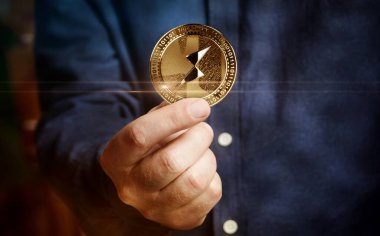 ThorChain RUNE kripto altın sikke elde soyut kavram