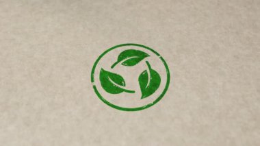 Çevre dostu ve ekoloji damgalı ve el damgalı çarpışma animasyonu. 3B geri dönüşüm ve atık geri dönüşümü kavramı.