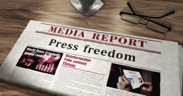 Basın Özgürlüğü Özgür Gazetecilik Günlük Gazetesi Masada Manşetler Soyut Kavram — Stok video