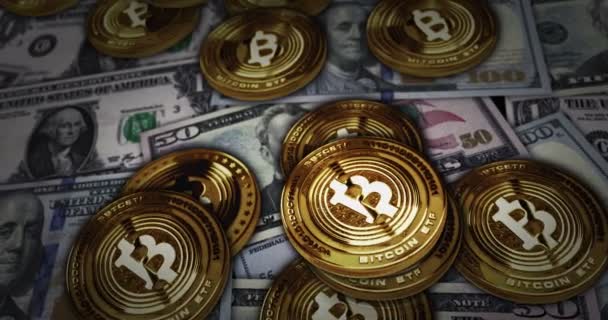 Bitcoin Etf Btc Cryptocurrency Χρυσό Νόμισμα Πάνω Από Τραπεζογραμμάτια Δολαρίων — Αρχείο Βίντεο