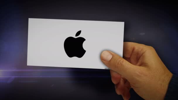 Poznan Polen Maart 2024 Apple Productendoos Handen Technologiebedrijf Kartonnen Verpakking — Stockvideo