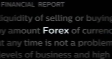 Eski döviz borsası ve uluslararası medyada manşet haberi. Gürültü görüntüleme döngüsündeki haber başlıklarının soyut konsepti. TV arızası efekti kusursuz döngülendi.