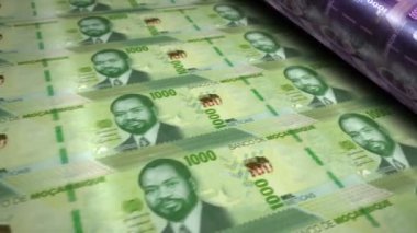 Mozambik parası Mozambik Metical banknotlar basım makinesi döngüsü. Kağıt 1000 MZN banknot baskı 3D döngüsü pürüzsüz. Soyut bankacılık, finans, ekonomi ve kriz kavramı.