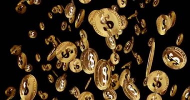 Dolar ABD para birimi altın sikke yağmuru arkaplanını izole etti. Dönen altın metal sikkeler düşen döngüler soyut kavramlardır. Döngüsüz ve kusursuz animasyon.