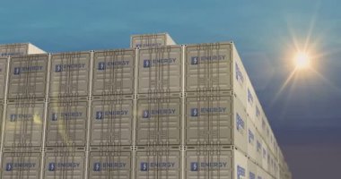 Liman terminali iş konseptinde enerji depolama konteynerleri. Batarya istasyonu sanayi nakliye kutusu 3D.