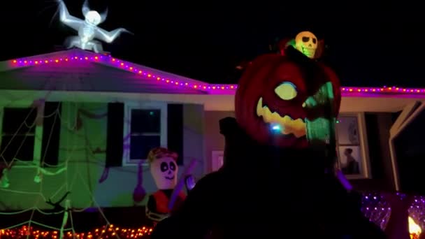 Décorations Halloween Créatives Effrayant Décor Jardin Devant Cour Dans Quartier — Video