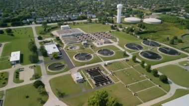 Hava manzaralı su arıtma tesisi ya da sağlıklı konsept için. Yüksek kalite fotoğraf