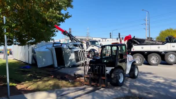 View Road Accident Overturned Truck Blocking Traffic Naperville Usa November — Stock Video