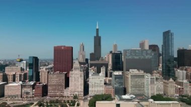 Chicago Illinois ABD hava aracı görüntüsü Chicago Downtown gökdeleni. Yüksek kalite 4k görüntü