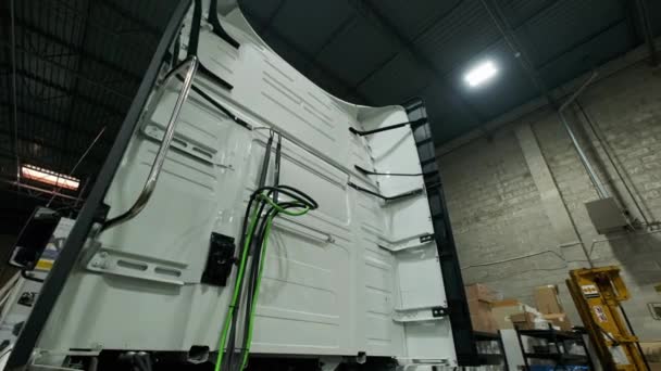 Camion Dans Garage Atelier Pour Les Réparations Images Haute Qualité — Video