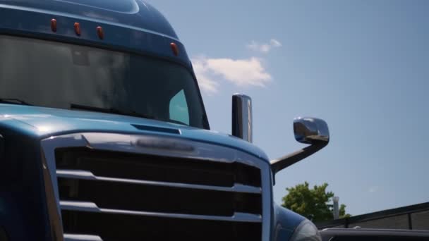 Camião Parque Estacionamento Visão Superior Câmera Movimento Imagens Alta Qualidade — Vídeo de Stock