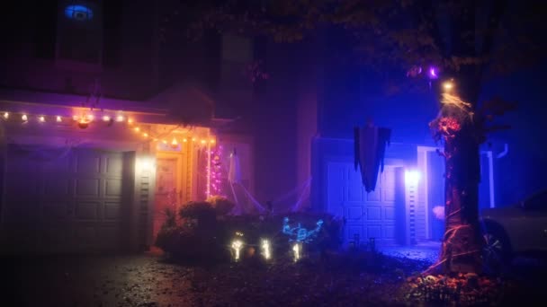 Ház Díszített Ünneplésére Halloween Egy Misztikus Ködös Éjszaka Kiváló Minőségű — Stock videók