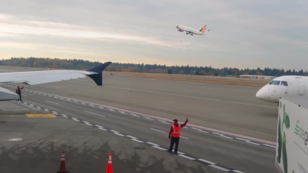 Letadlo Mezinárodním Letišti Seattle Tacoma Pohled Okénko Letadla Seattle Usa — Stock video
