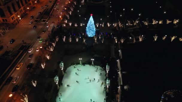 Aerial Shot Many People Skating Ice Rink Millennium Park Chicago — 비디오