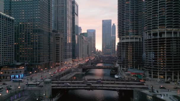 Centrum Chicago Street Czasie Zachodu Słońca Nagranie Powietrza Wysokiej Jakości — Wideo stockowe