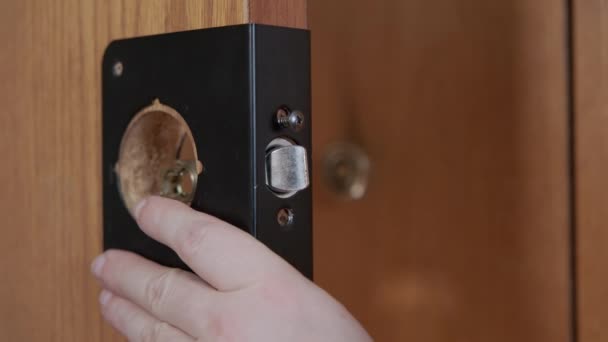 Repair Broken Doors Replacement Door Handles High Quality Footage — Stockvideo