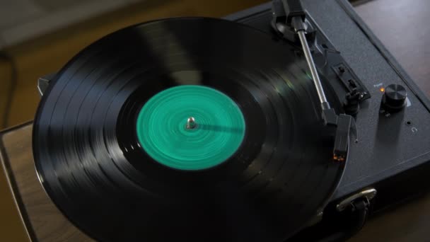 Black Vinyl Retro Turquoise Color Screen Center Record Turntable High — Stock Video