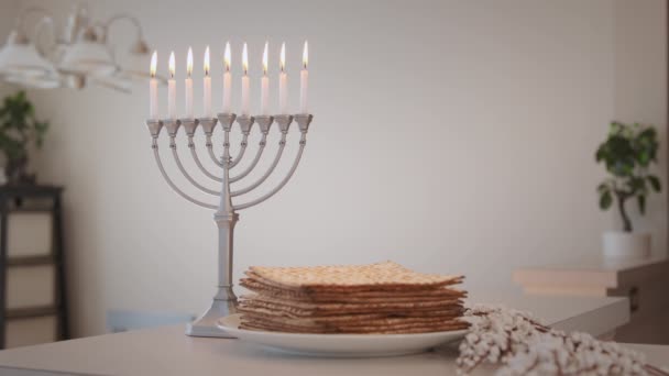 Candele Vacanza Accesa Hanukkah Hanukkiah Minorca Sfondo Sfocato Casa Filmati — Video Stock