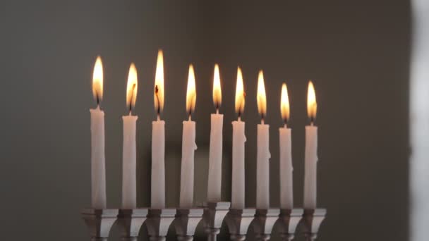 White Candles Lit Hanukkah Hanukkah Menorah Sun Rays Blurred Background — Stock Video
