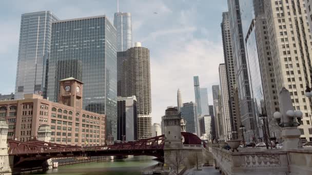 Chicago Illinois Usa Mart 2023 Mensen Auto Steken Straat Het — Stockvideo