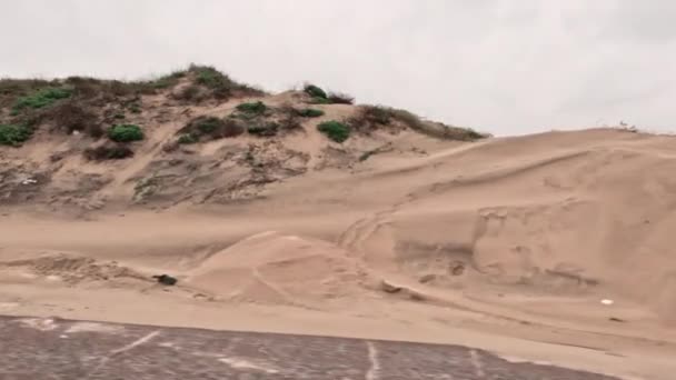 Kum Sırasında Çölde Araba Sürüşü Manzarası Evet Yüksek Kalite Görüntü — Stok video