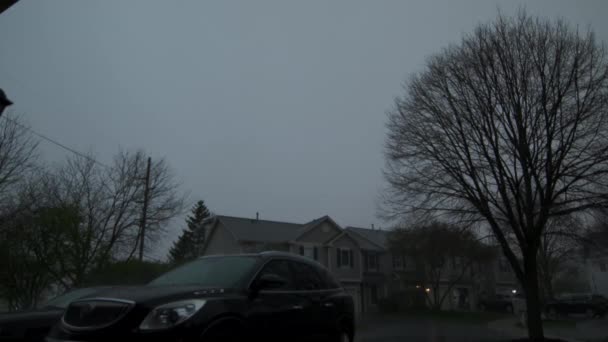 Zpomalený Pohled Silná Bouře Blesky Kapkami Deště Padajícími Asfalt Zaplavující — Stock video