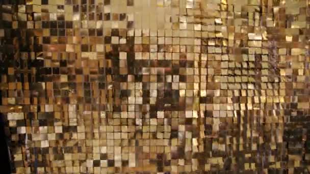 Sequins Reflecterende Gouden Achtergrond Sparkling Hoge Kwaliteit Beeldmateriaal — Stockvideo