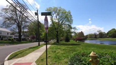 Araba yolculuğunda araba kullanmanın kötü bir yanı var. Yüksek kalite 4k görüntü