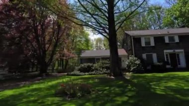 Araba yolculuğunda araba kullanmanın kötü bir yanı var. Yüksek kalite 4k görüntü