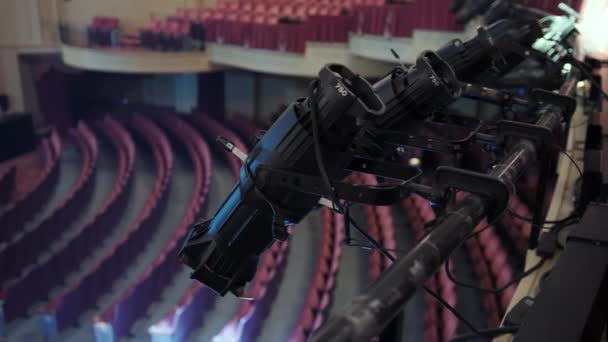 Professionele Verlichtingsapparatuur Verlichtingsapparatuur Het Theater Hoge Kwaliteit Beeldmateriaal — Stockvideo