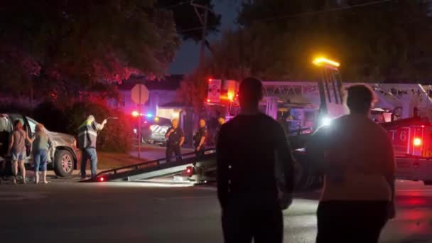 Politie Auto Noodgeval Voertuig Lichten Mensen Stad Straat Naperville Verenigde — Stockvideo