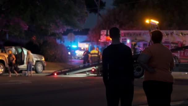 Politie Auto Noodgeval Voertuig Lichten Mensen Stad Straat Naperville Verenigde — Stockvideo