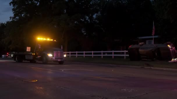 Police Car Emergency Vehicle Lights People City Night Street Wide — Stock Video