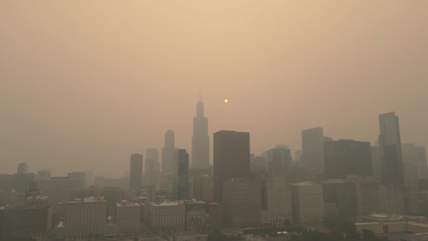 Дым Канадских Лесных Пожаров Окутывает Небо Среднего Запада Чикаго Воздушный — стоковое видео