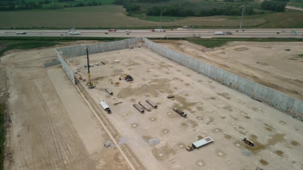 Construction Big Warehouse Industrial Building Light Gauge Framing Wide Aerial — стоковое видео