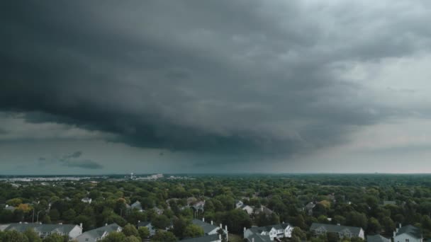 Nuvens Tempestuosas Que Formam Céu Sombrio Antes Chuvas Fortes Relâmpagos — Vídeo de Stock