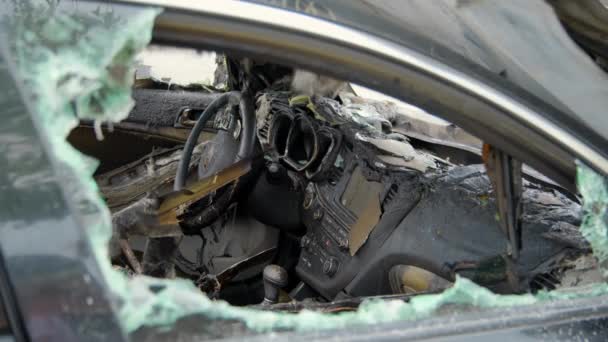 Miejsce Wypadku Samochodowego Samochodem Drodze Zamknąć Wóz Elementami Ognia Wysokiej — Wideo stockowe