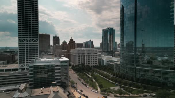 Michigan Göl Kıyısındaki Milwaukee Şehrinin Hava Manzarası Milwaukee Wisconsin Abd — Stok video