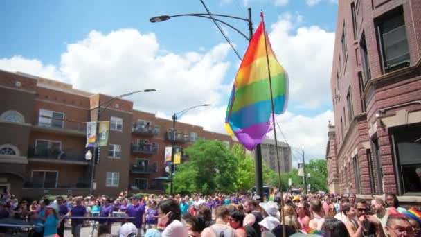 Gran Cantidad Gente Desfile Del Orgullo Chicago Estados Unidos Jun — Vídeos de Stock